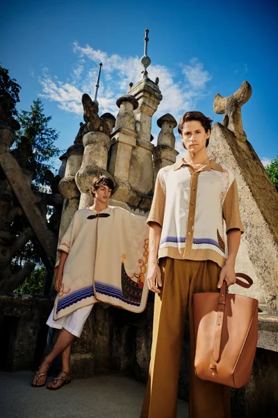 Look 15